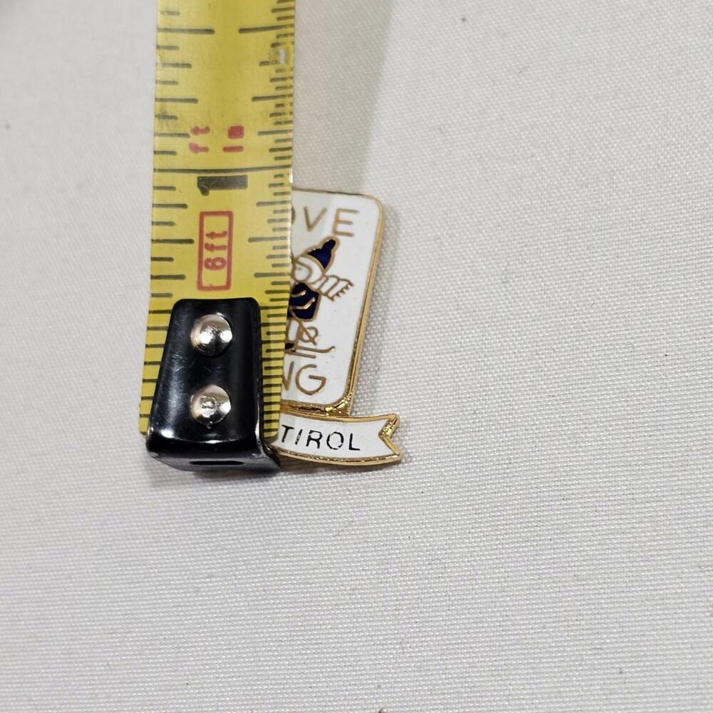 Vintage Ischgl Tirol Ski Resort Austria Love Skiing Travel Hat Lapel Pin - Picture 2 of 3